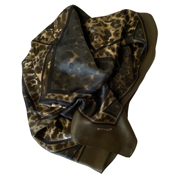 Echo vintage Camo large silk scarf - Picture 7 of 7
